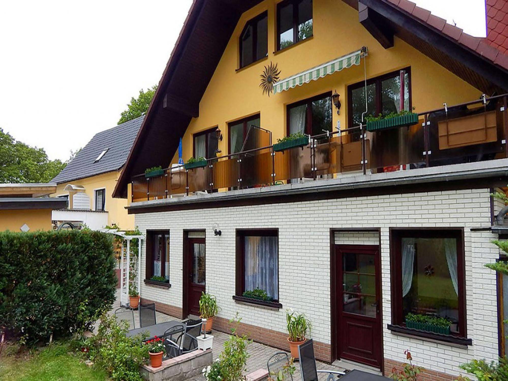 Ferienhus Baabe Fewo 01 Terrasse, Sauna- Und Schwimmbadnutzung Im Ahoi Sellin Dış mekan fotoğraf